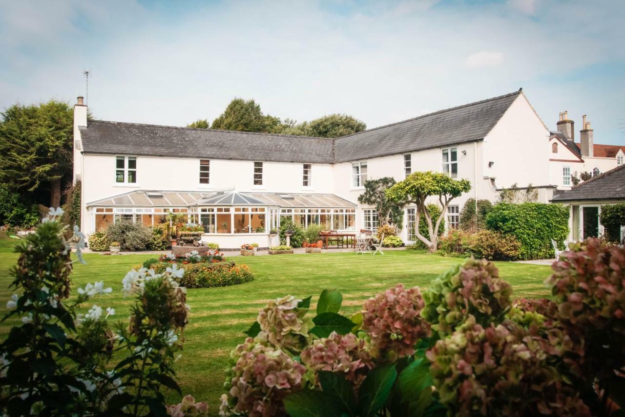 チェルトナム リトル マナー Bed & Breakfast エクステリア 写真